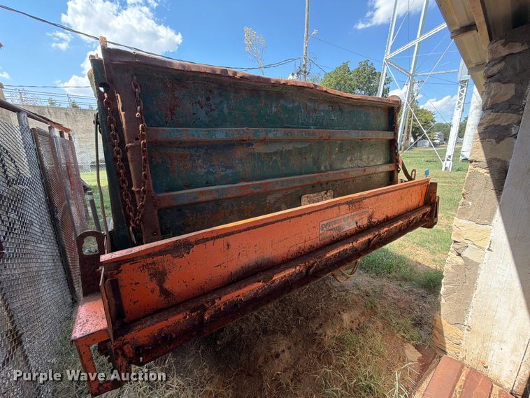 image for item EX4163 1978 Ford F600 dump truck