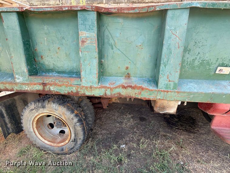 image for item EX4163 1978 Ford F600 dump truck