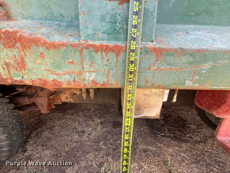 image for item EX4163 1978 Ford F600 dump truck