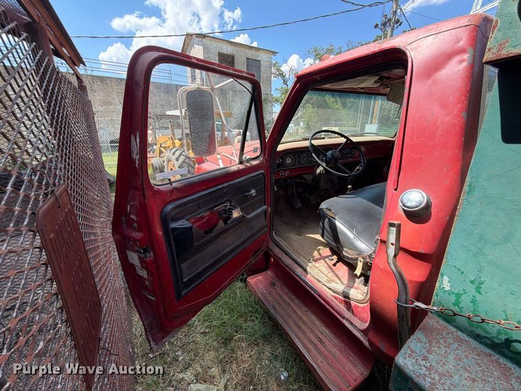 image for item EX4163 1978 Ford F600 dump truck