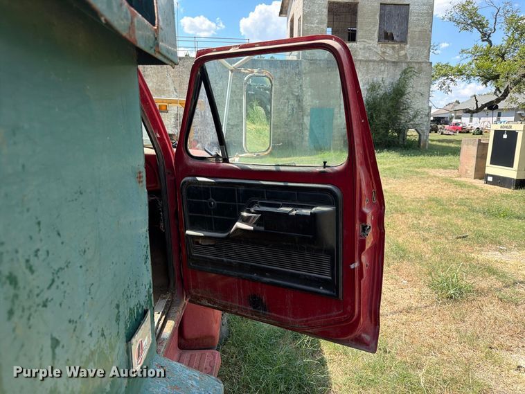image for item EX4163 1978 Ford F600 dump truck
