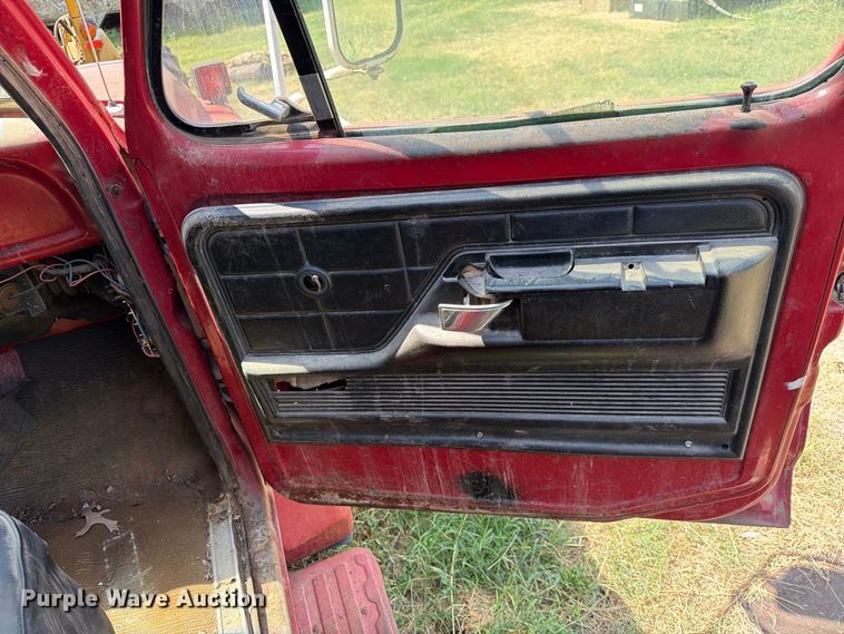 image for item EX4163 1978 Ford F600 dump truck