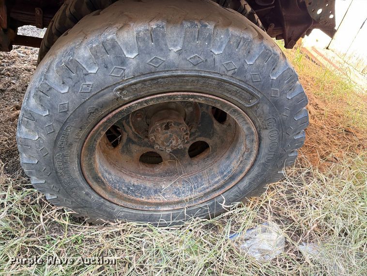 image for item EX4163 1978 Ford F600 dump truck