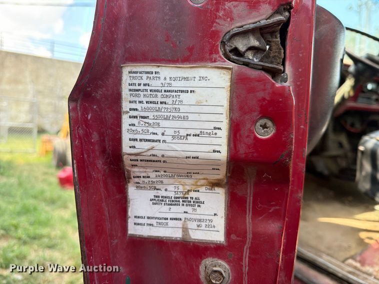 image for item EX4163 1978 Ford F600 dump truck