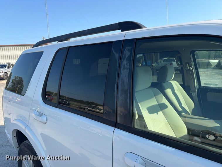 image for item FC3333 2008 Ford Explorer SUV