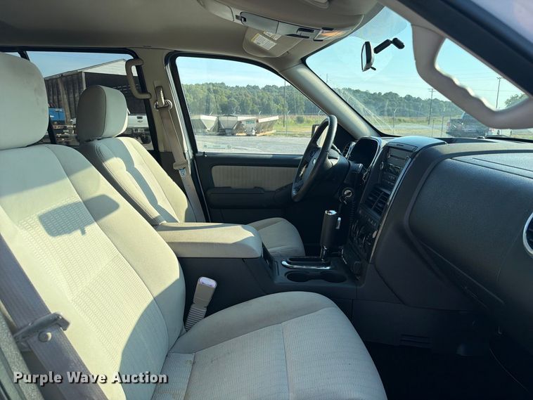 image for item FC3333 2008 Ford Explorer SUV