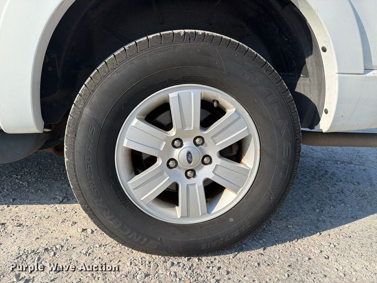 image for item FC3333 2008 Ford Explorer SUV