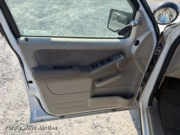 image for item FC3334 2007 Ford Explorer SUV