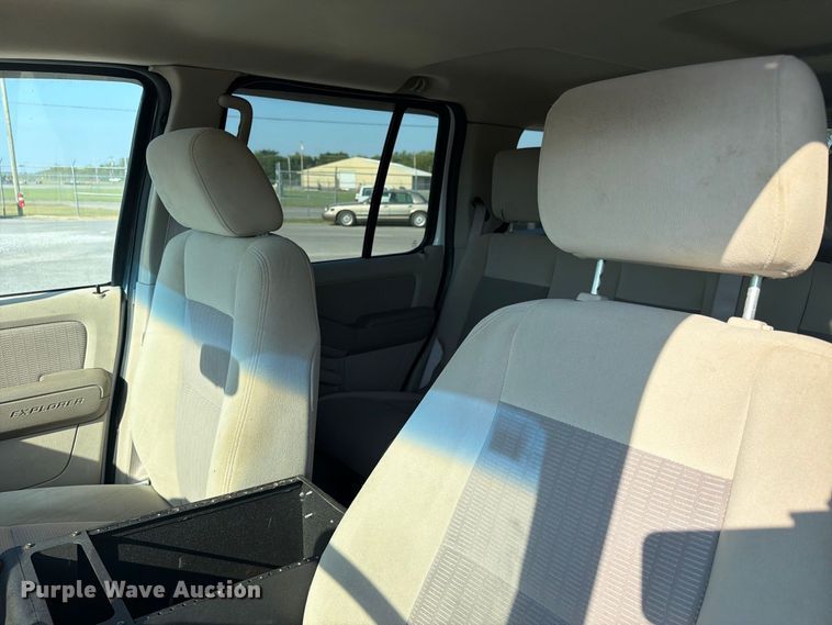 image for item FC3334 2007 Ford Explorer SUV