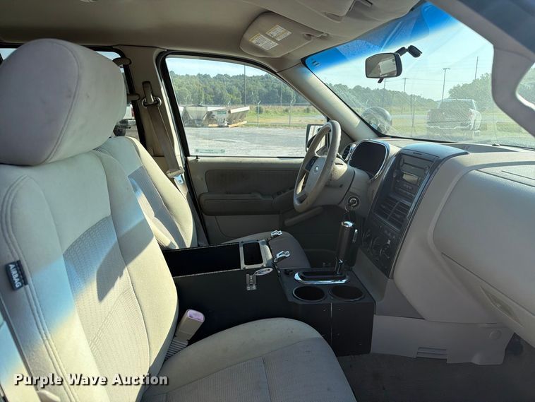 image for item FC3334 2007 Ford Explorer SUV
