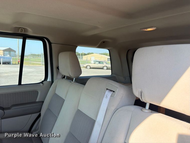 image for item FC3334 2007 Ford Explorer SUV