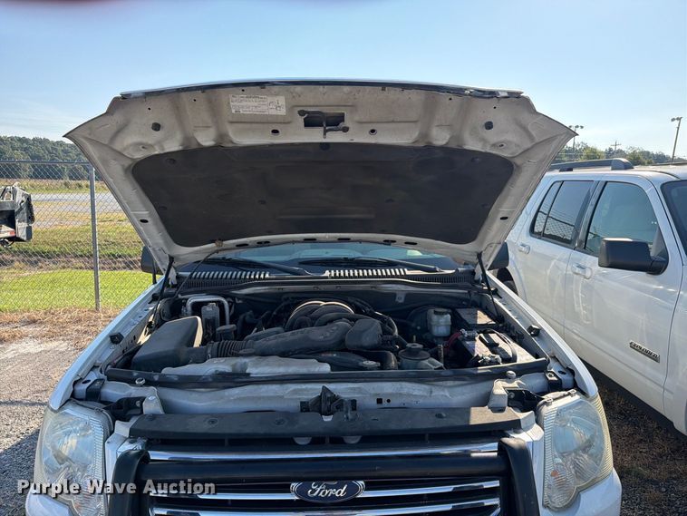 image for item FC3334 2007 Ford Explorer SUV