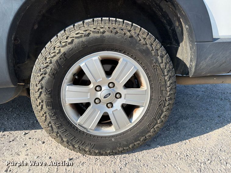 image for item FC3334 2007 Ford Explorer SUV