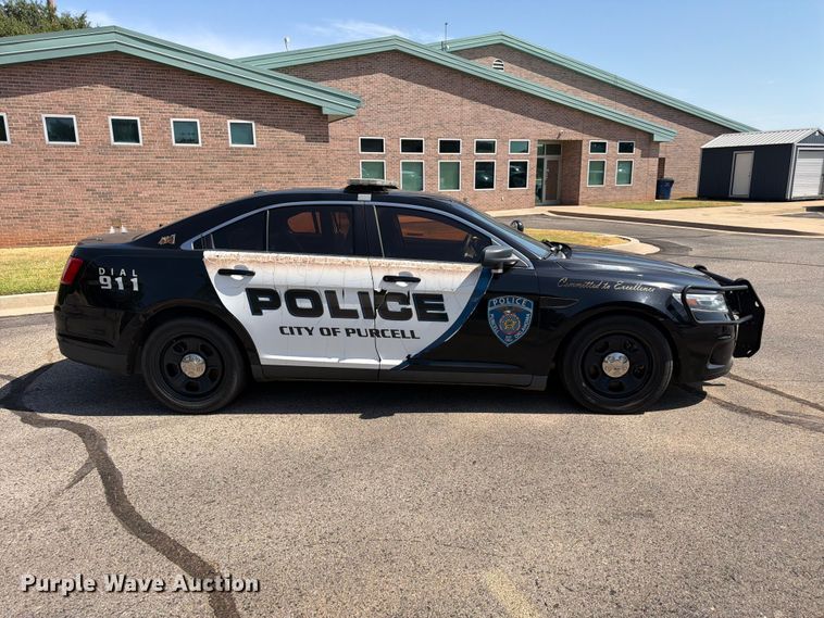 image for item FC4198 2016 Ford Taurus Police Interceptor 