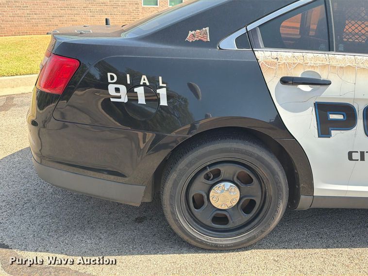 image for item FC4198 2016 Ford Taurus Police Interceptor 