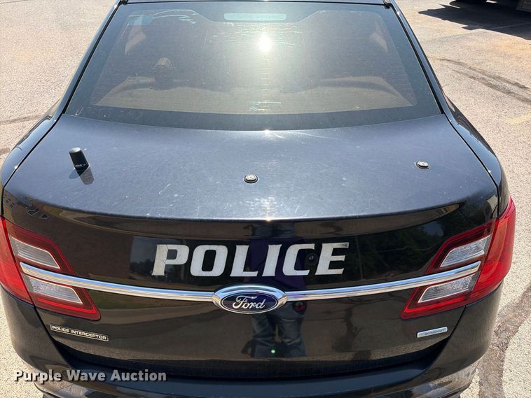 image for item FC4198 2016 Ford Taurus Police Interceptor 