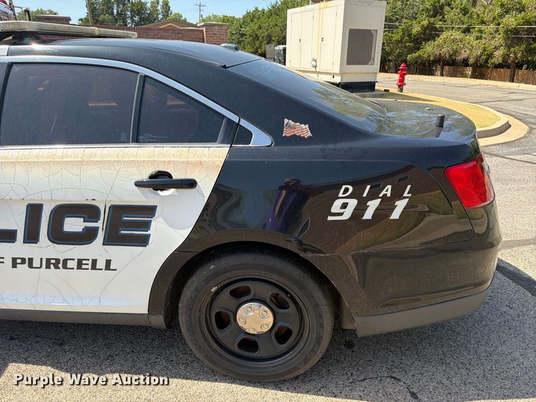image for item FC4198 2016 Ford Taurus Police Interceptor 