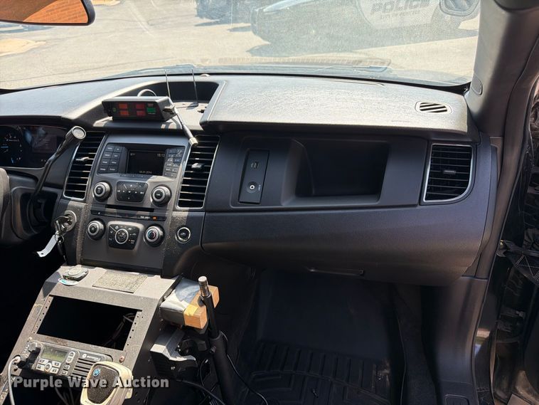 image for item FC4198 2016 Ford Taurus Police Interceptor 