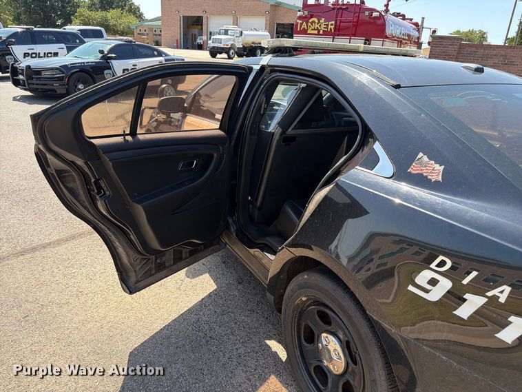 image for item FC4198 2016 Ford Taurus Police Interceptor 