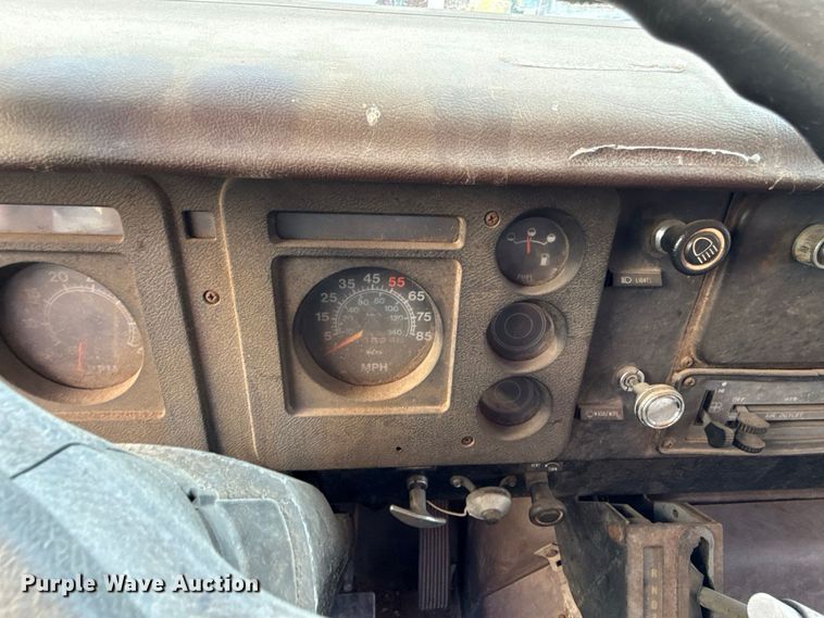 image for item FC4255 1983 International 1954 rescue vehicle