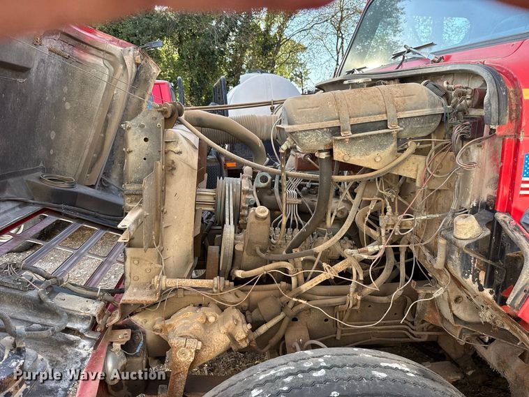 image for item FC4255 1983 International 1954 rescue vehicle