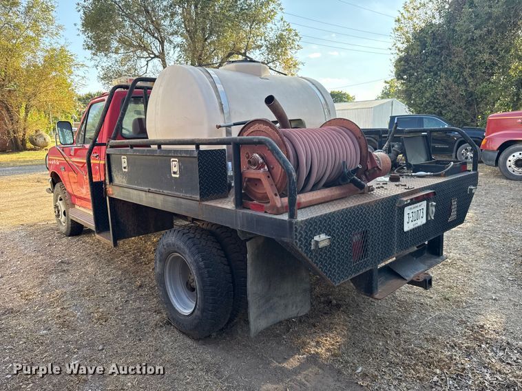 image for item FC4256 1993 Ford F350 brush fire truck