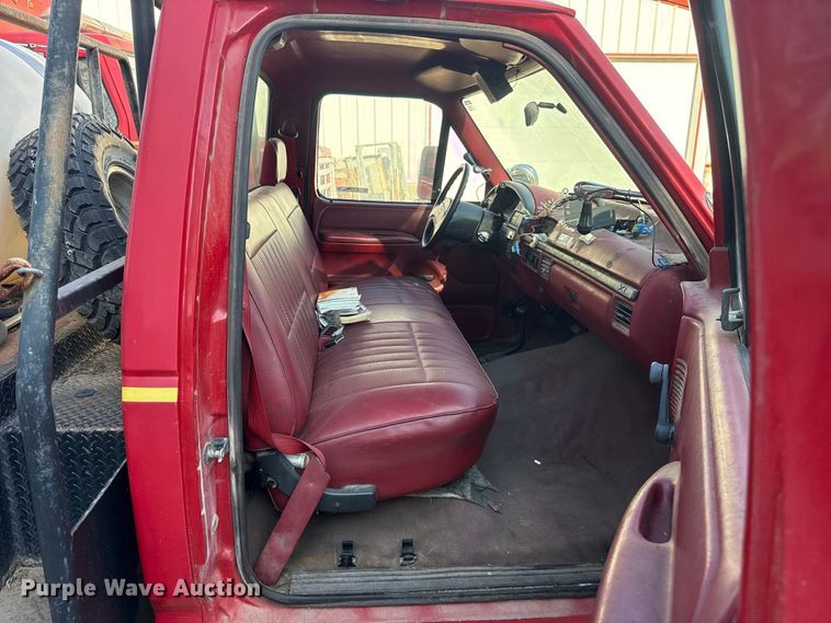 image for item FC4256 1993 Ford F350 brush fire truck
