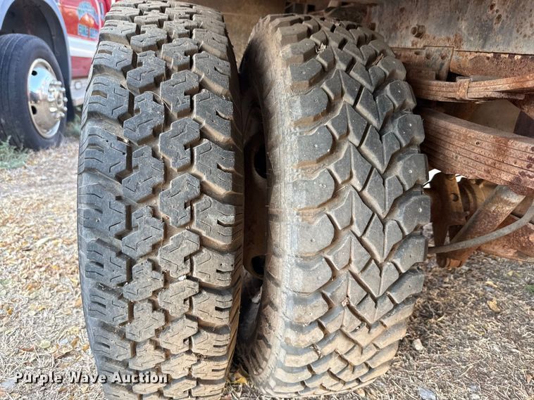 image for item FC4256 1993 Ford F350 brush fire truck