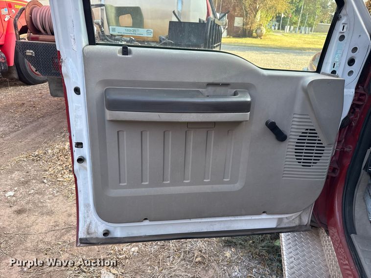 image for item FC4257 2008 Ford F550 rescue vehicle
