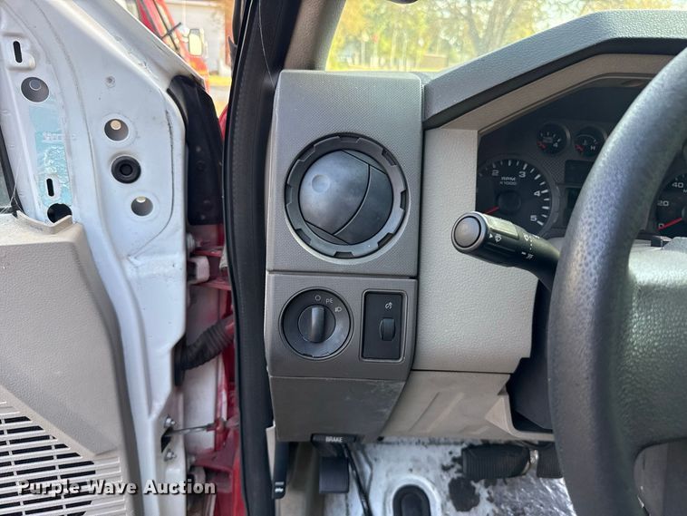 image for item FC4257 2008 Ford F550 rescue vehicle