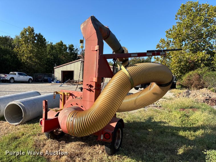 image for item FG0635 Leaf vacuum