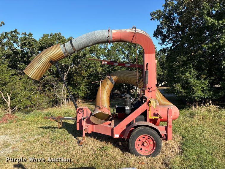 image for item FG0635 Leaf vacuum
