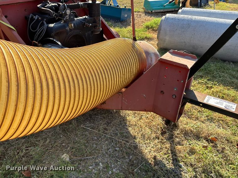image for item FG0635 Leaf vacuum