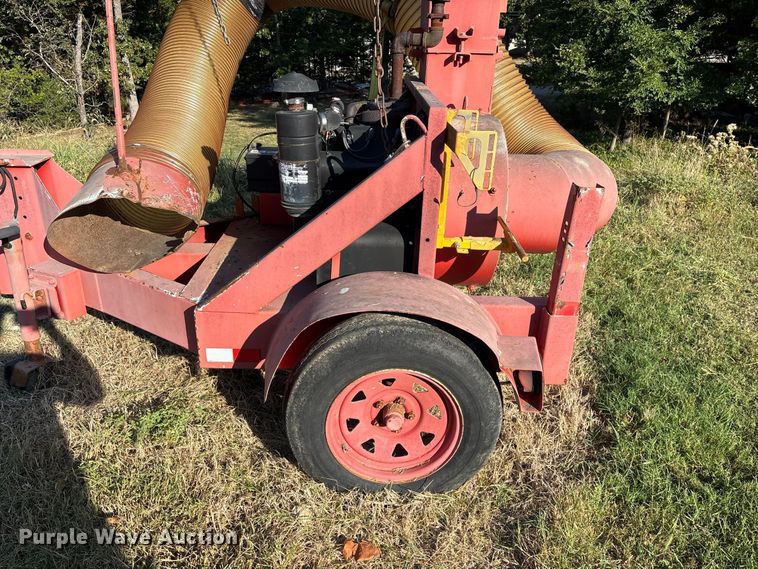 image for item FG0635 Leaf vacuum
