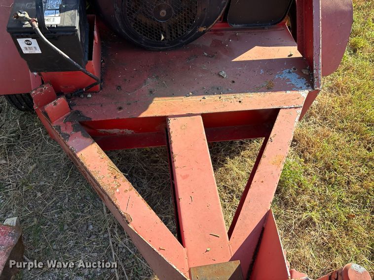 image for item FG0635 Leaf vacuum