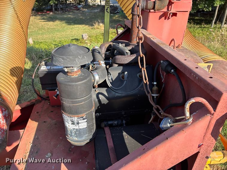 image for item FG0635 Leaf vacuum