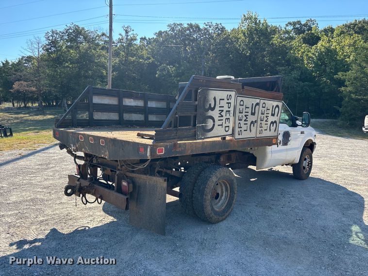 image for item FG0636 1999 Ford F-350 dump bed pickup truck