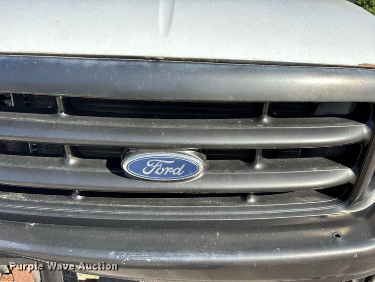 image for item FG0636 1999 Ford F-350 dump bed pickup truck