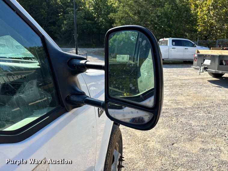 image for item FG0636 1999 Ford F-350 dump bed pickup truck