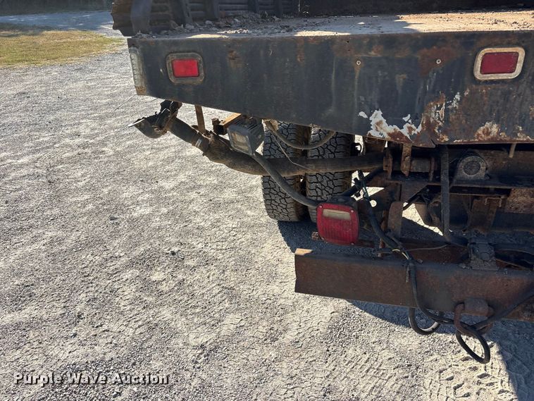 image for item FG0636 1999 Ford F-350 dump bed pickup truck