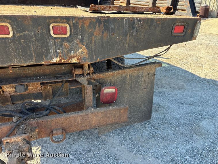 image for item FG0636 1999 Ford F-350 dump bed pickup truck