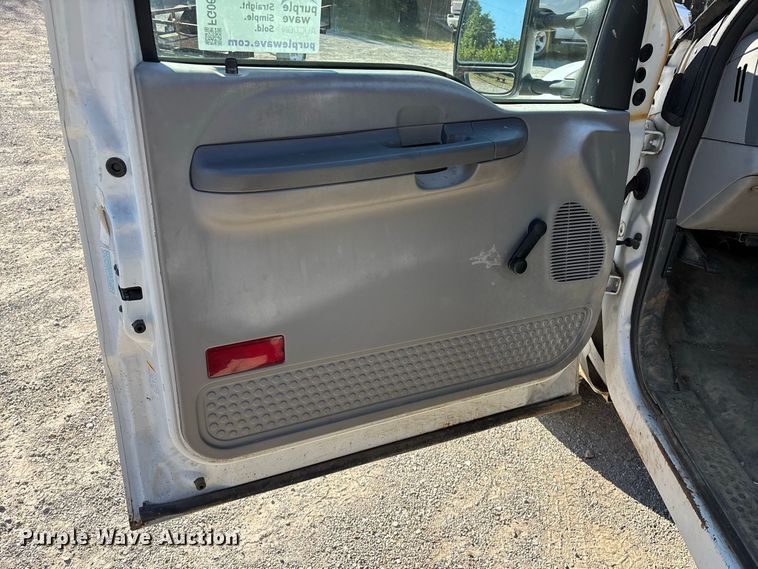 image for item FG0636 1999 Ford F-350 dump bed pickup truck