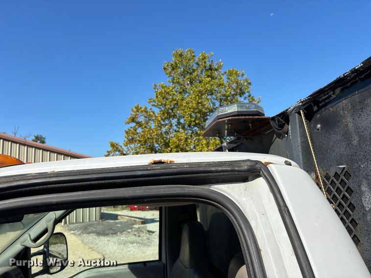 image for item FG0636 1999 Ford F-350 dump bed pickup truck