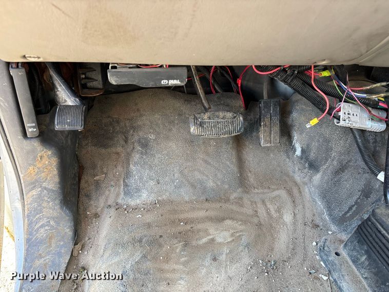 image for item FG0636 1999 Ford F-350 dump bed pickup truck