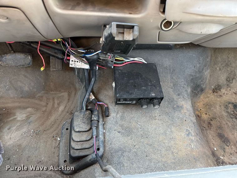 image for item FG0636 1999 Ford F-350 dump bed pickup truck