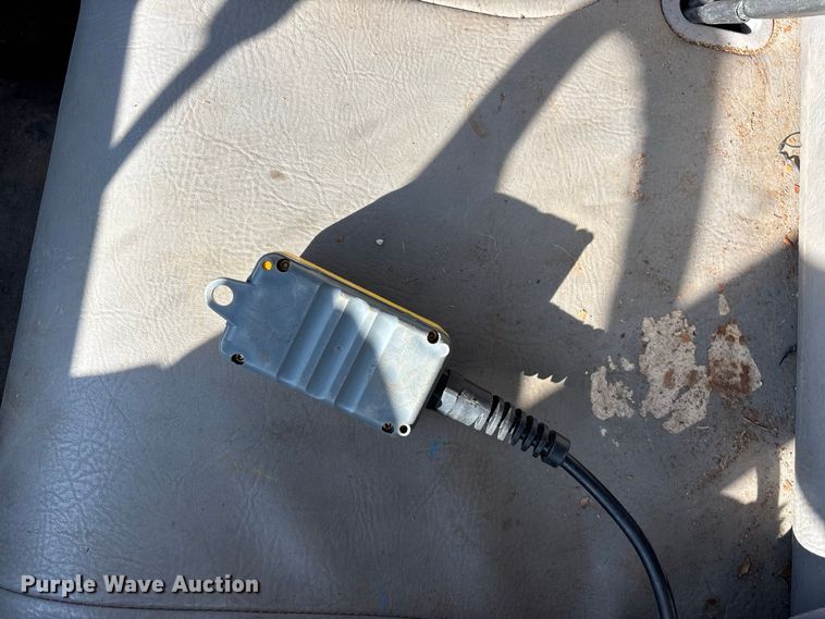 image for item FG0636 1999 Ford F-350 dump bed pickup truck