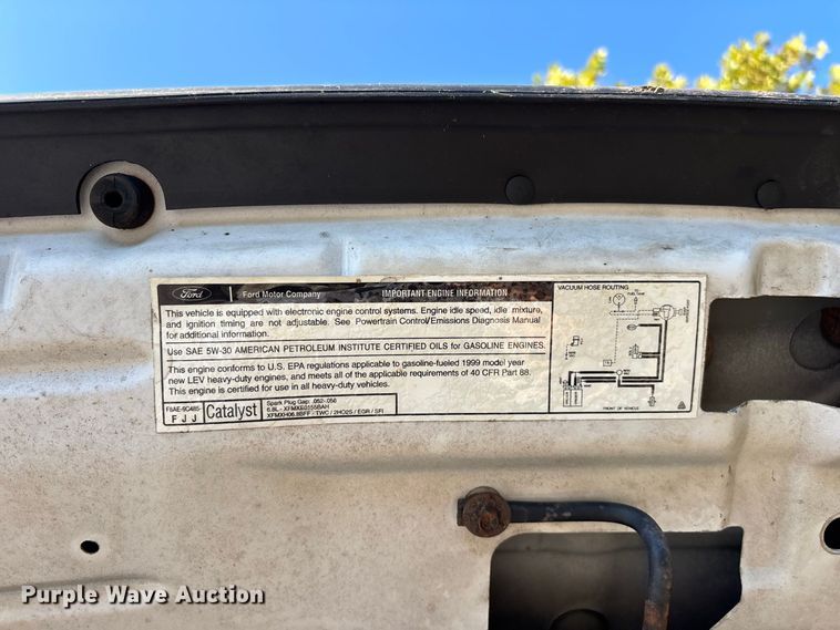 image for item FG0636 1999 Ford F-350 dump bed pickup truck
