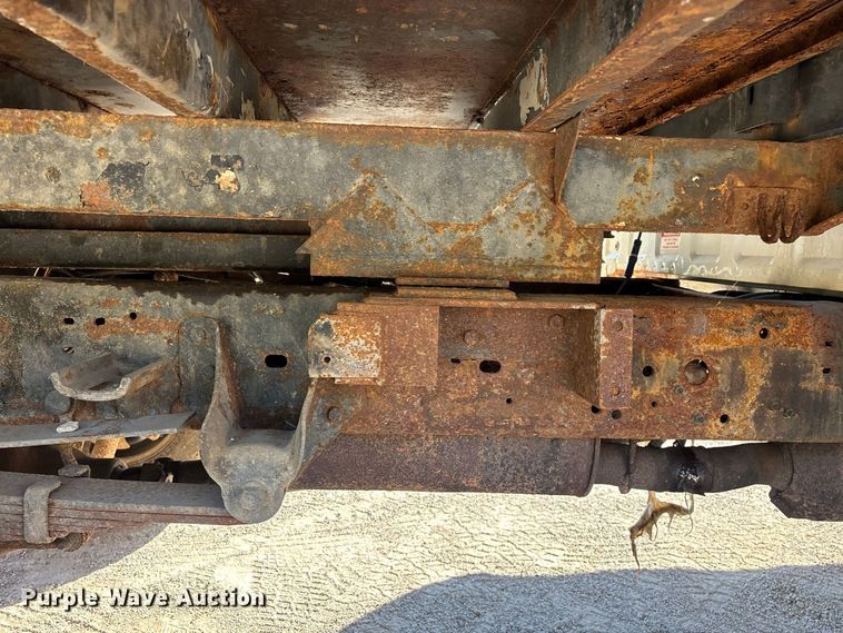 image for item FG0636 1999 Ford F-350 dump bed pickup truck