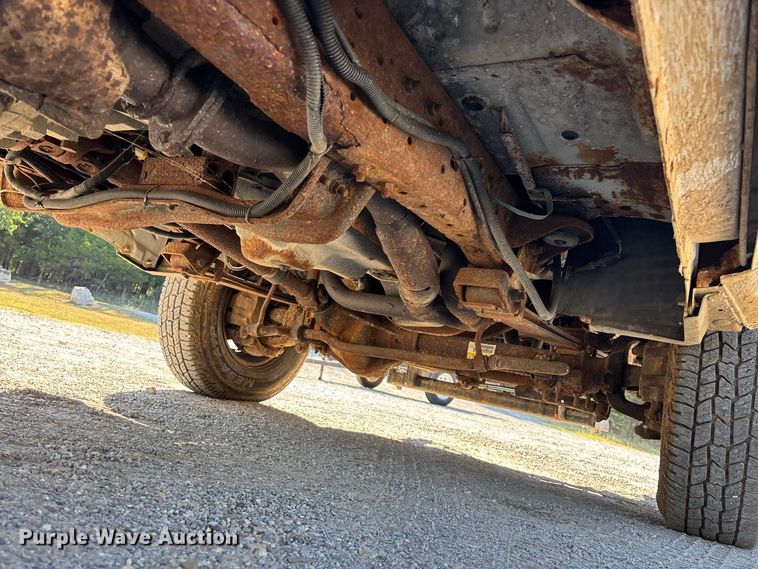 image for item FG0636 1999 Ford F-350 dump bed pickup truck