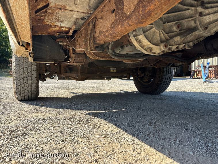 image for item FG0636 1999 Ford F-350 dump bed pickup truck